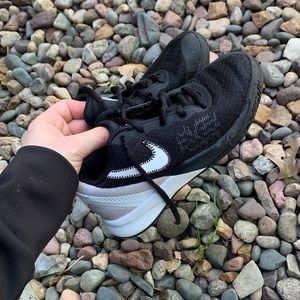 Nike boys Kyrie shoes